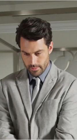 她藏起孕肚离职，禁欲上司急疯了第1-10集