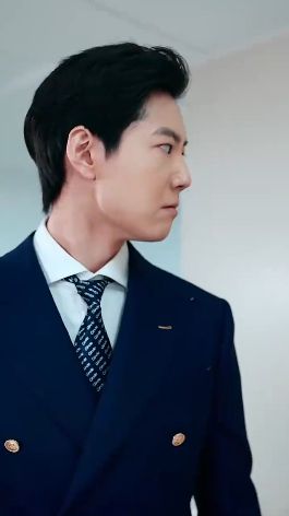 虐完夫人后叶少他疯了第1-20集